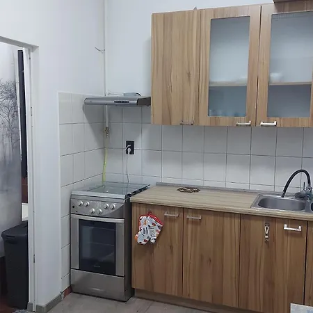 Thomas' Apartment *
