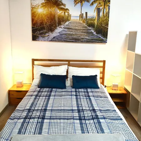 Thomas' דירה סגד